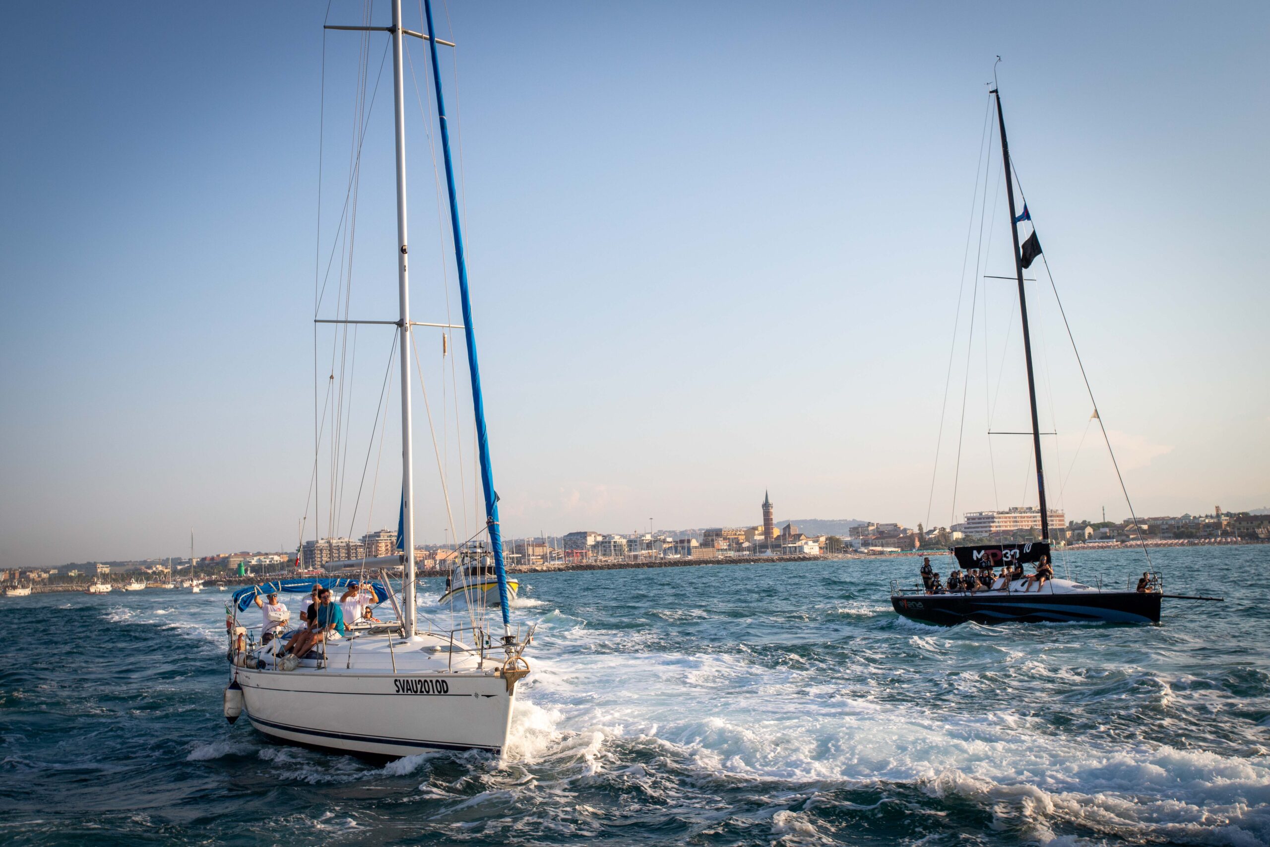 Civitanova barche in mare