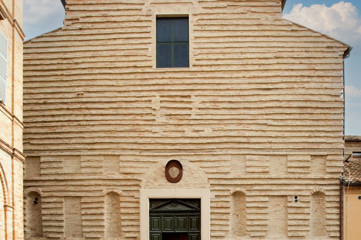 CHIESA SS SACRAMENTO