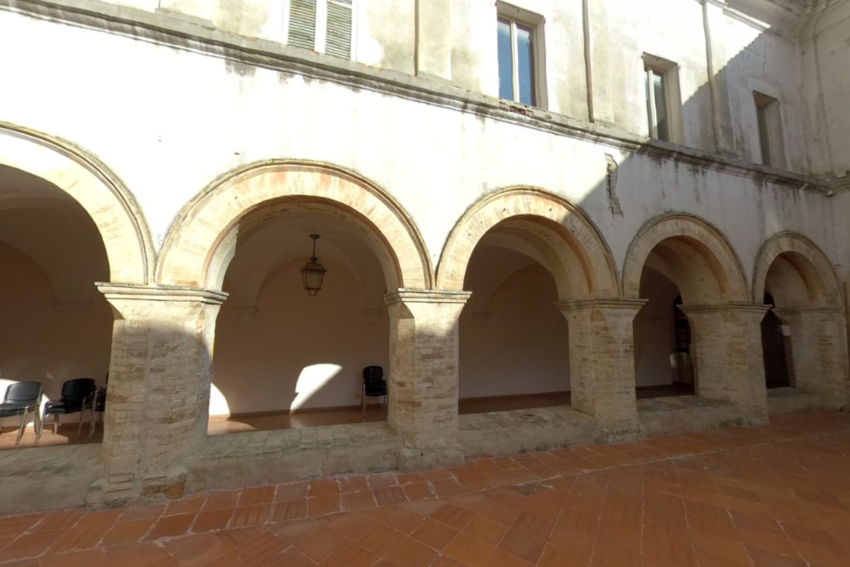 Chiostro Di San Francesco